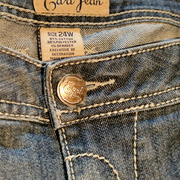 Plus Size Denim Capris - Size 24W - Picture 4 of 5